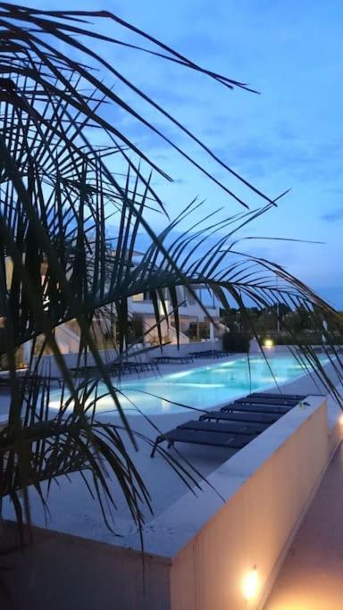 Residence Jesolo Lido Centro Con Piscina Exteriör bild